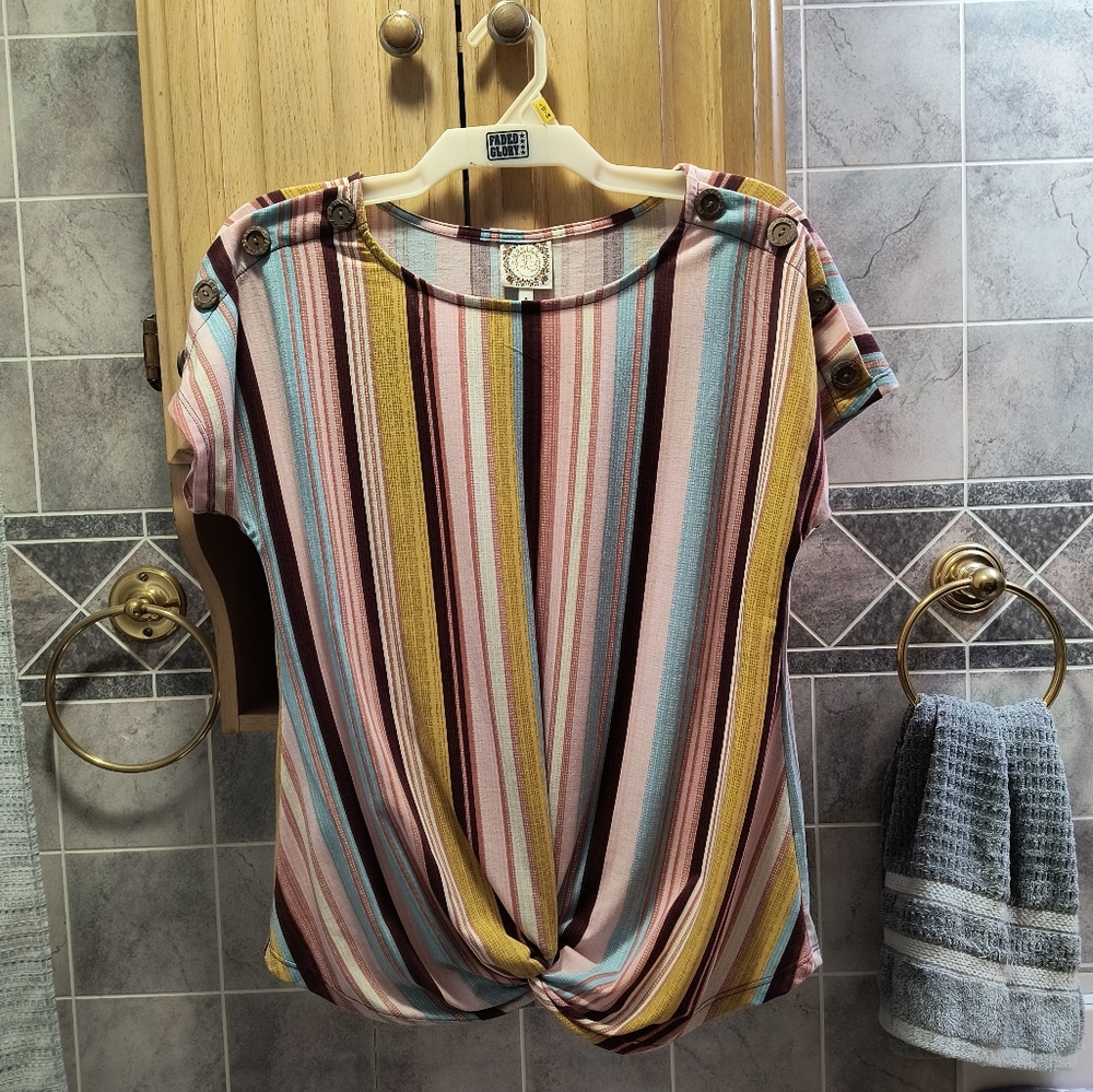 Women's Top